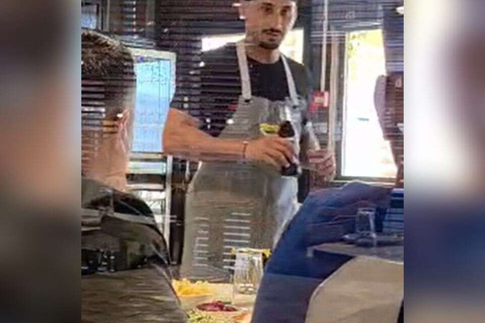ארז איסקוב ממלצר, פפראצי , השם שמור במערכת ForReal