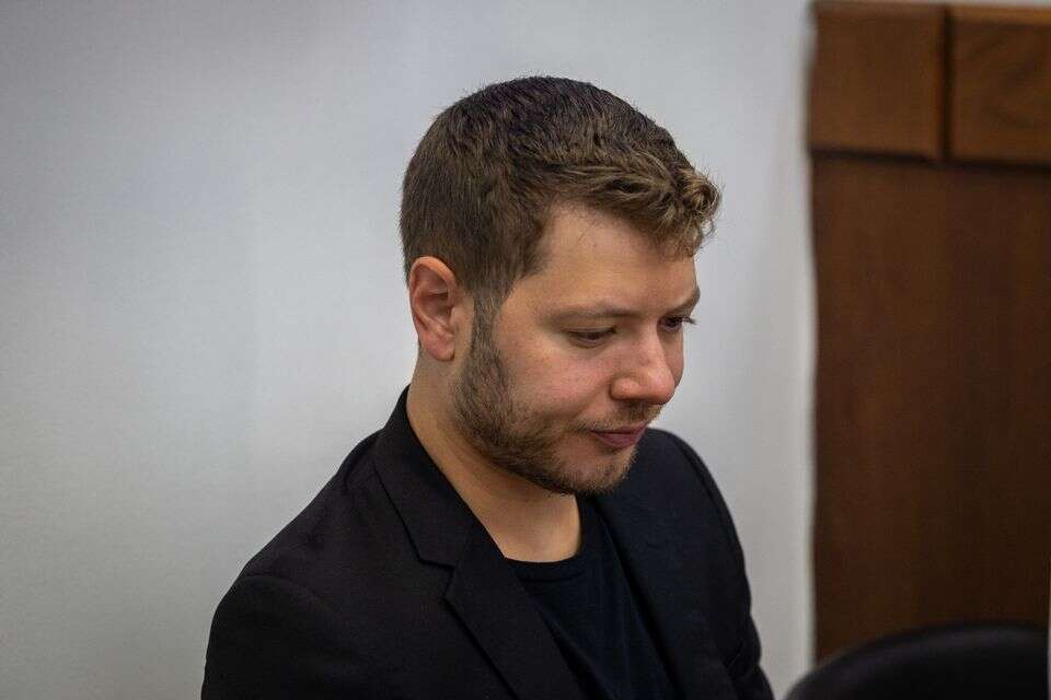 יאיר נתניהו בבית משפט השלום , אורן בן חקון