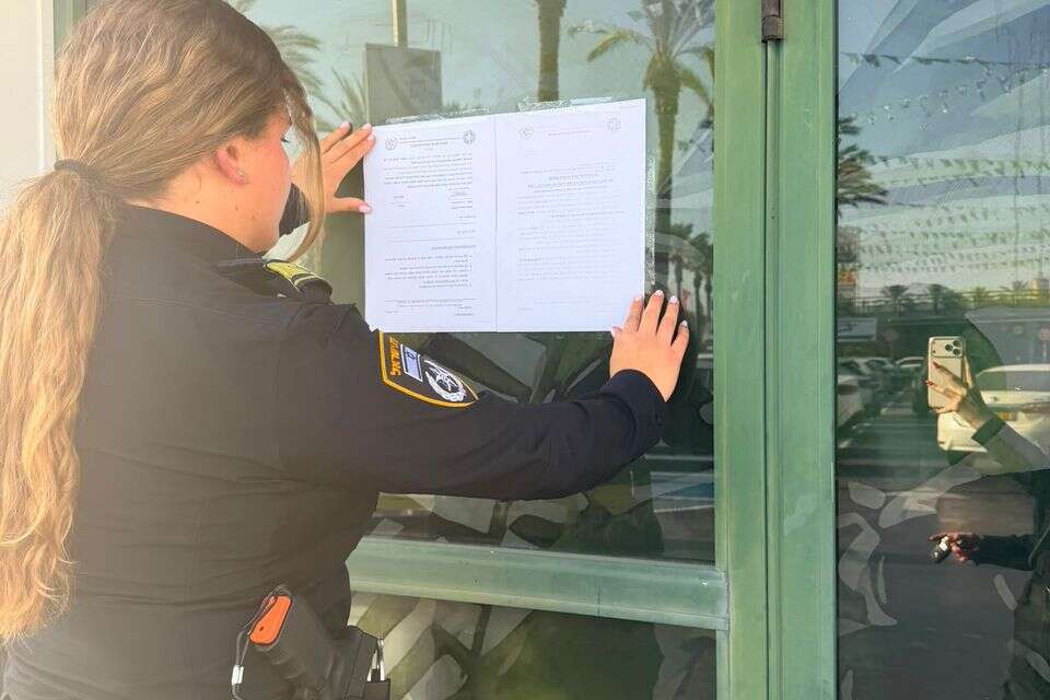צו סגירה למסעדה בחולון , דוברות המשטרה
