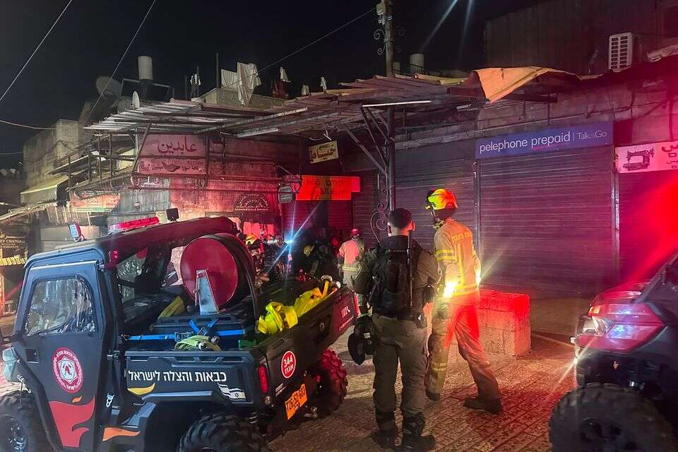 זירת השריפה בעיר העתיקה , כבאות והצלה לישראל