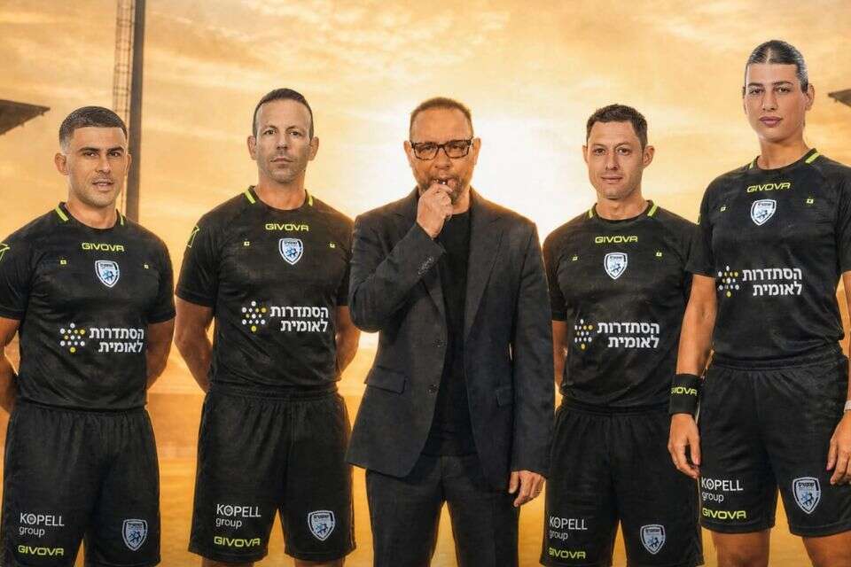 מיקי קופל עם השופטים ספיר ברמן, דוד פוקסמן, אוראל גרינפלד ושניר לוי , איגוד השופטים