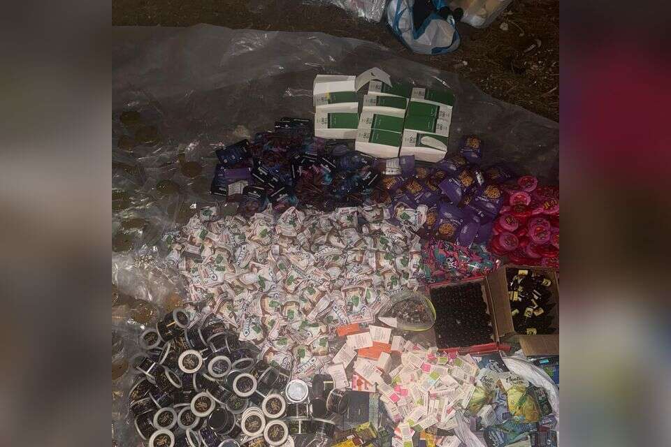 השלל שנתפס. סמים בעוגות , דוברות המשטרה