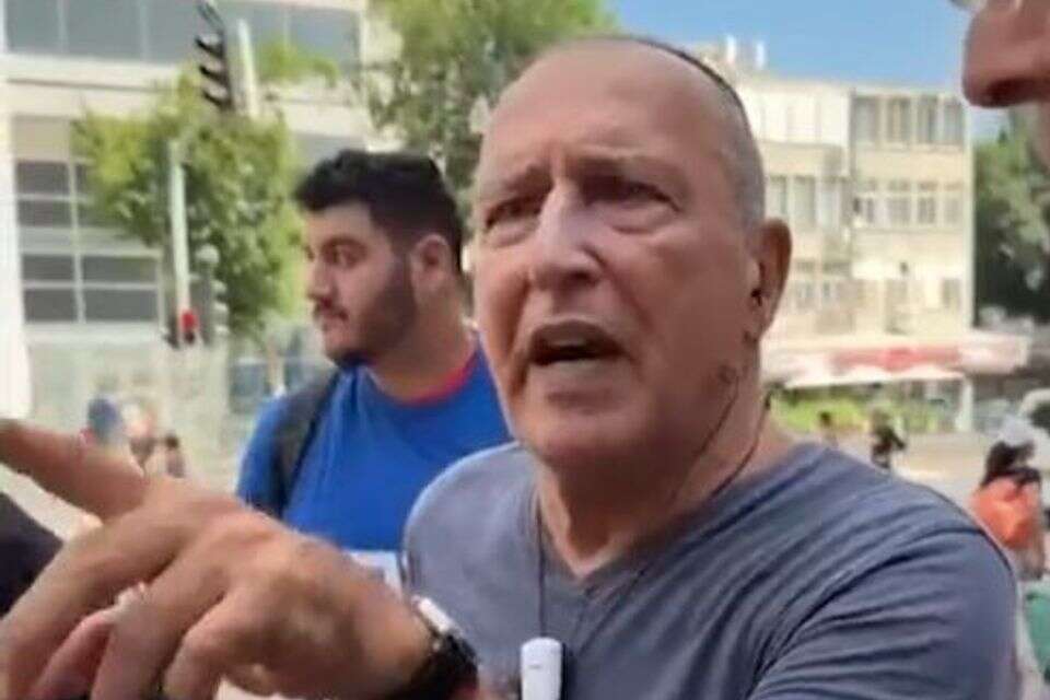 תושב רמת גן בעימות עם פעילי ביחד , ללא