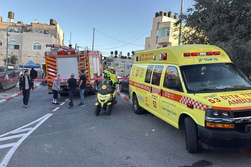 זירת השריפה בבית חנינא בירושלים , תיעוד מבצעי מד"א