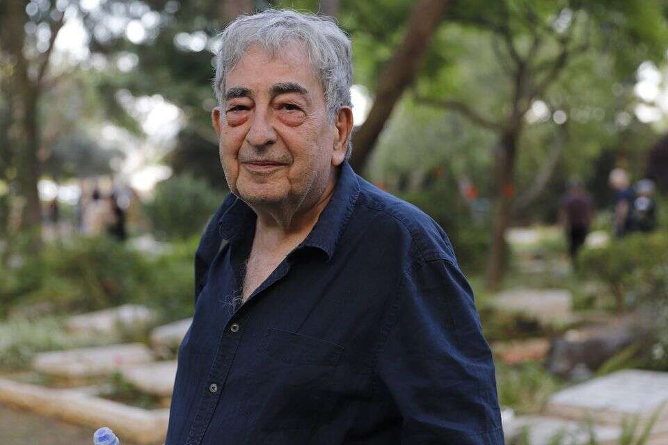 חיים באר. לאן נעלם המספר הסיפורי? , הרצי שפירא