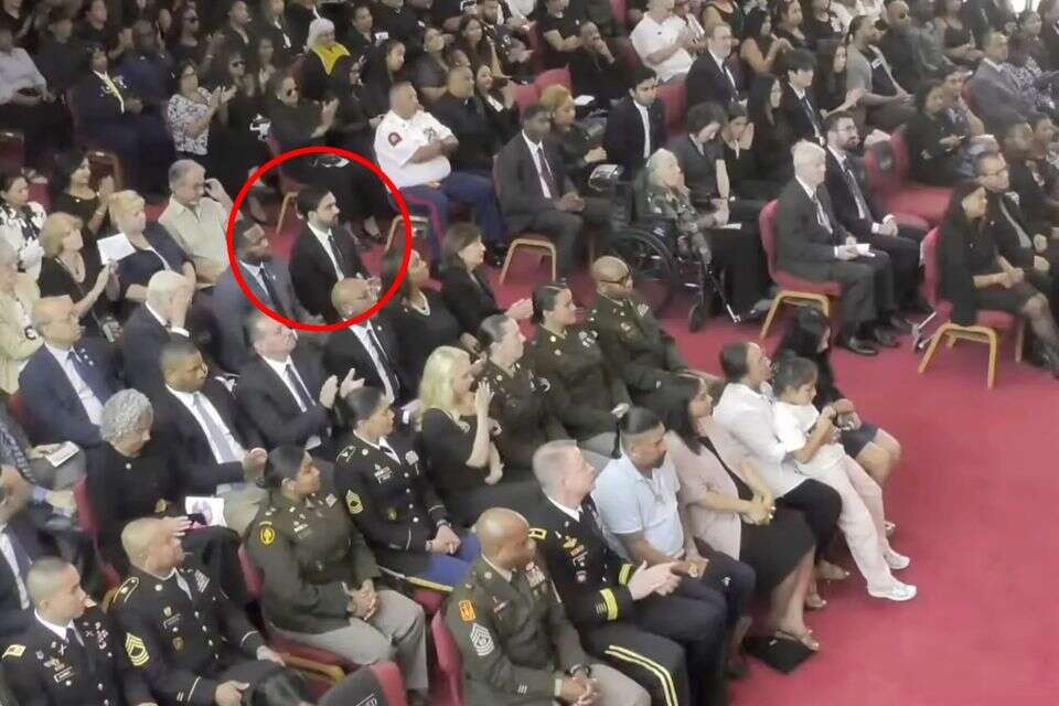ממדאני בהלווייתה של סמל אנג'ל שרה רמפרסאד , Calvary Assembly of God