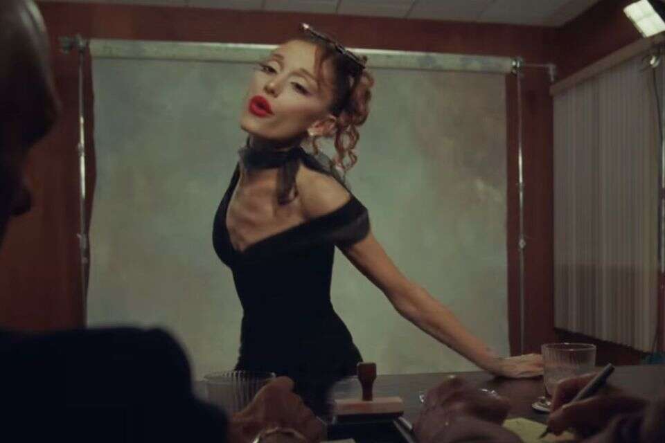 אריאנה גרנדה , צילום מסך