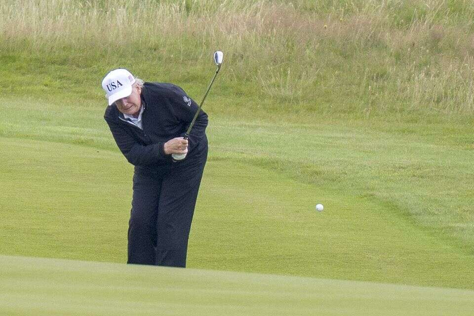 דונלד טראמפ על מגרש הגולף. הניצחוןן נשכח , Getty Images