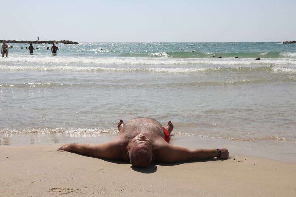 עומס חום, חוף הים בתל אביב , גדעון מרקוביץ'