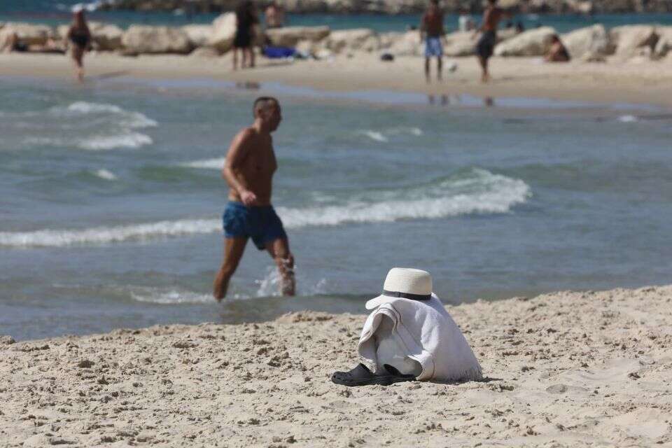עומס חום, חוף הים בתל אביב , גדעון מרקוביץ'