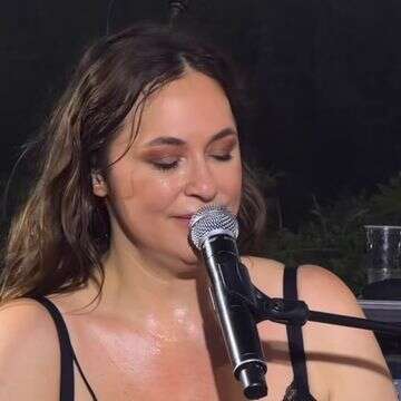 קרן פלס: "אני חייבת נחמה"
