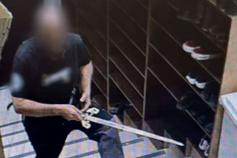 עבד אל פתאח עזאם , דוברות המשטרה