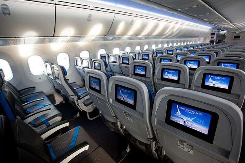 הטיסה משתדרגת. דרימליינר Boeing 787 900 , באדיבות ארקיע