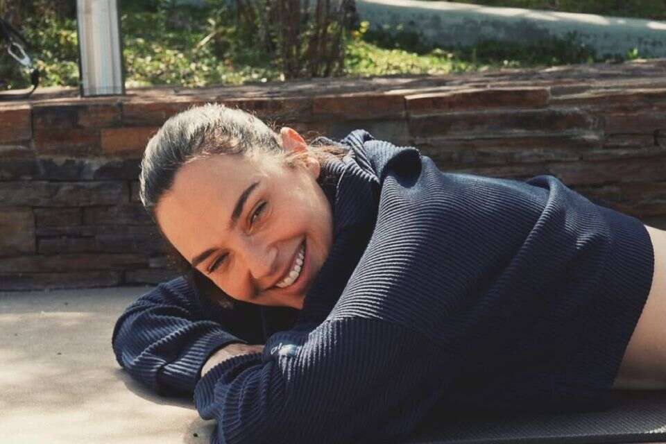 גל גדות לאלו יוגה , אינסטגרם