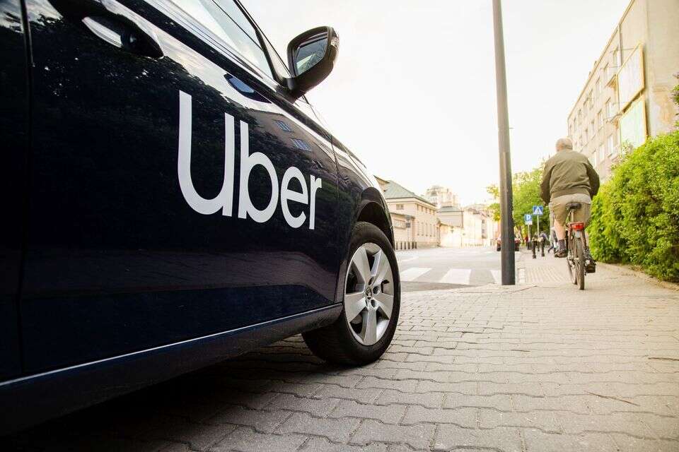UBER , .