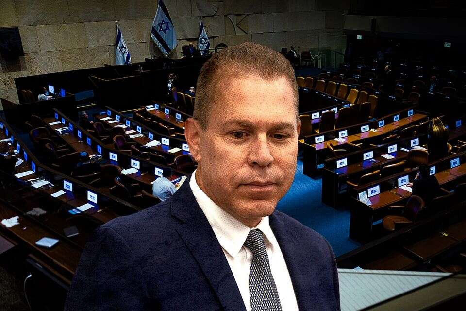 שרף את הספינות בליכוד, אבל נשאר לו נשק בשרוול. גלעד ארדן , אורן בן חקון