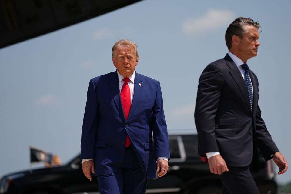 הגסת' וטראמפ , AP Photo/Matt Rourke