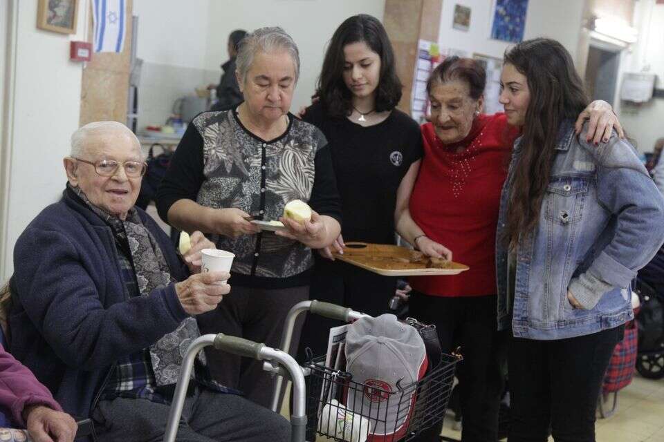 אלי מנדל (משמאל) , יהונתן שאול