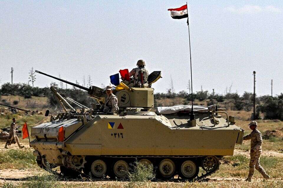 "תגבור הכוחות" בסיני התברר כפייק. טנק מצרי , אי.אף.פי