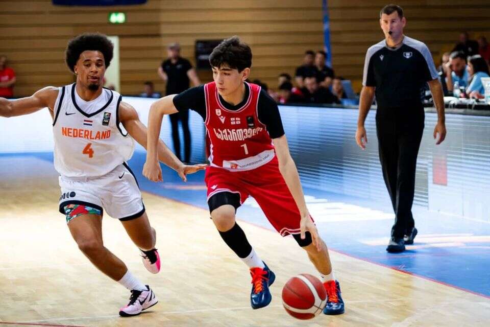 סאבה פאצ'וליה , FIBA