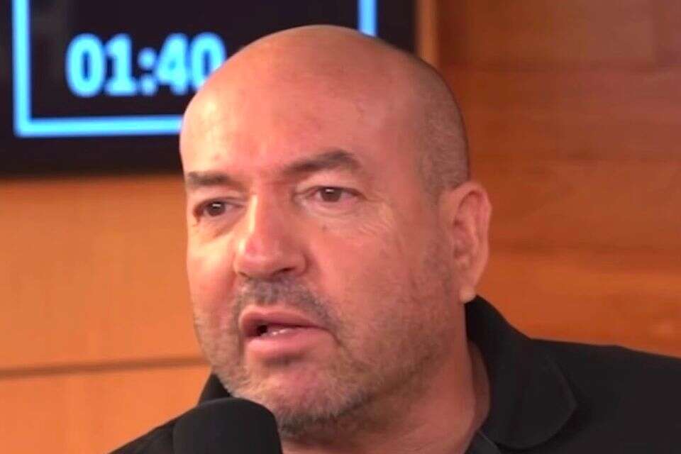 אייל ברקוביץ' , צילום מסך - "הקוסם ובניו"