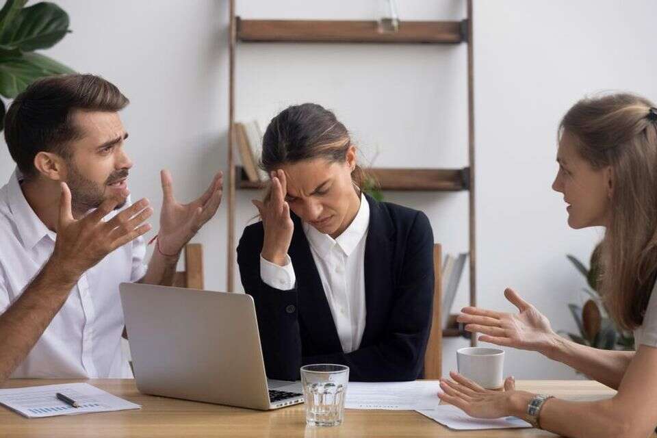 דברים שאסור להגיד במקום העבודה. אילוסטרציה , chatgpt