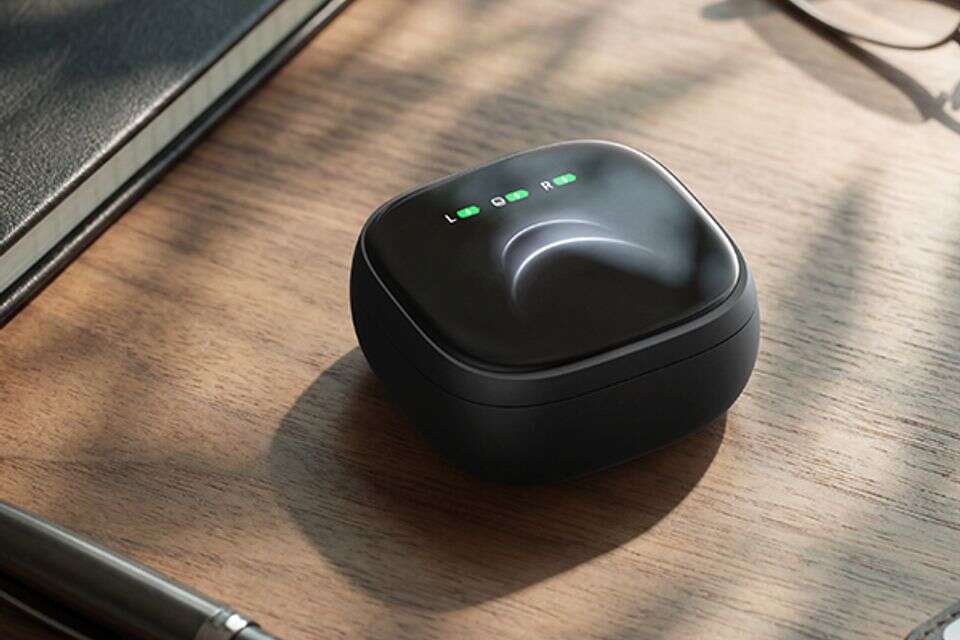 בזמן שכולם מחכים ל-AirPods: האוזניות החדשות של Soundcore נחתו בישראל