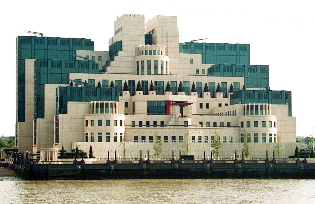 מטה שירות הביון הבריטי MI6 , AP
