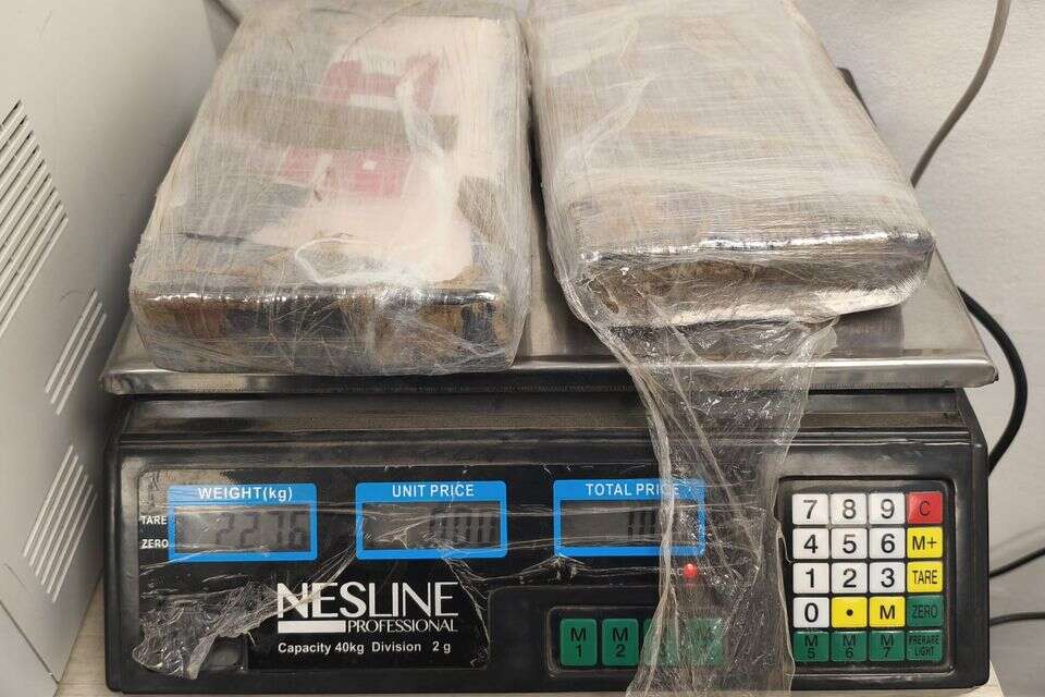הסמים שנתפסו ברכב החשוד , משטרת ישראל