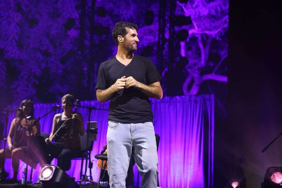 שגיא דקל חן על הבמה בניר עוז , אורית פניני