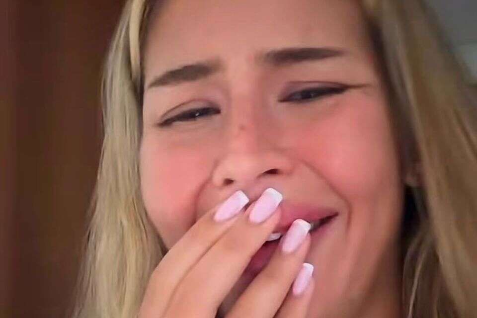 שאלה את עומר לגבי עתיד הקשר שלהם. שלי סרבריאניקוב , אינסטגרם