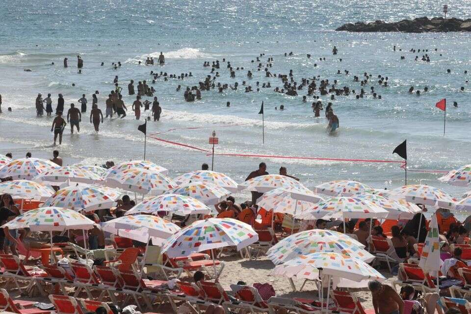 חוף הים בתל אביב, עומס חום , גדעון מרקוביץ'