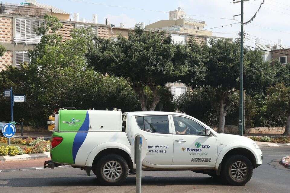 רכב של חברת פזגז , ללא