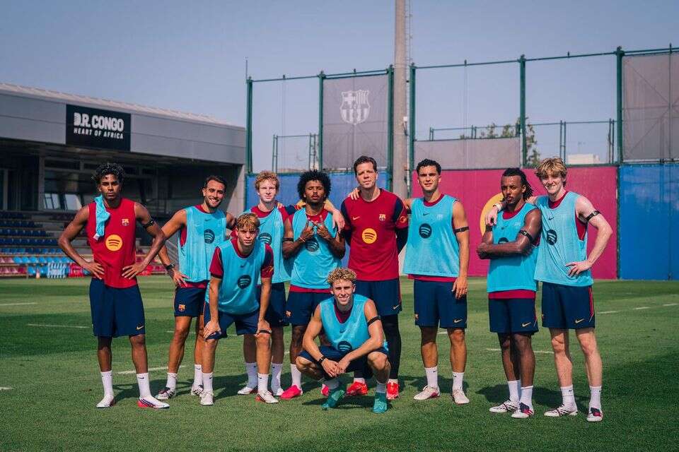 לאמין ימאל (משמאל) לצד אוריין גורן , FCBarcelona