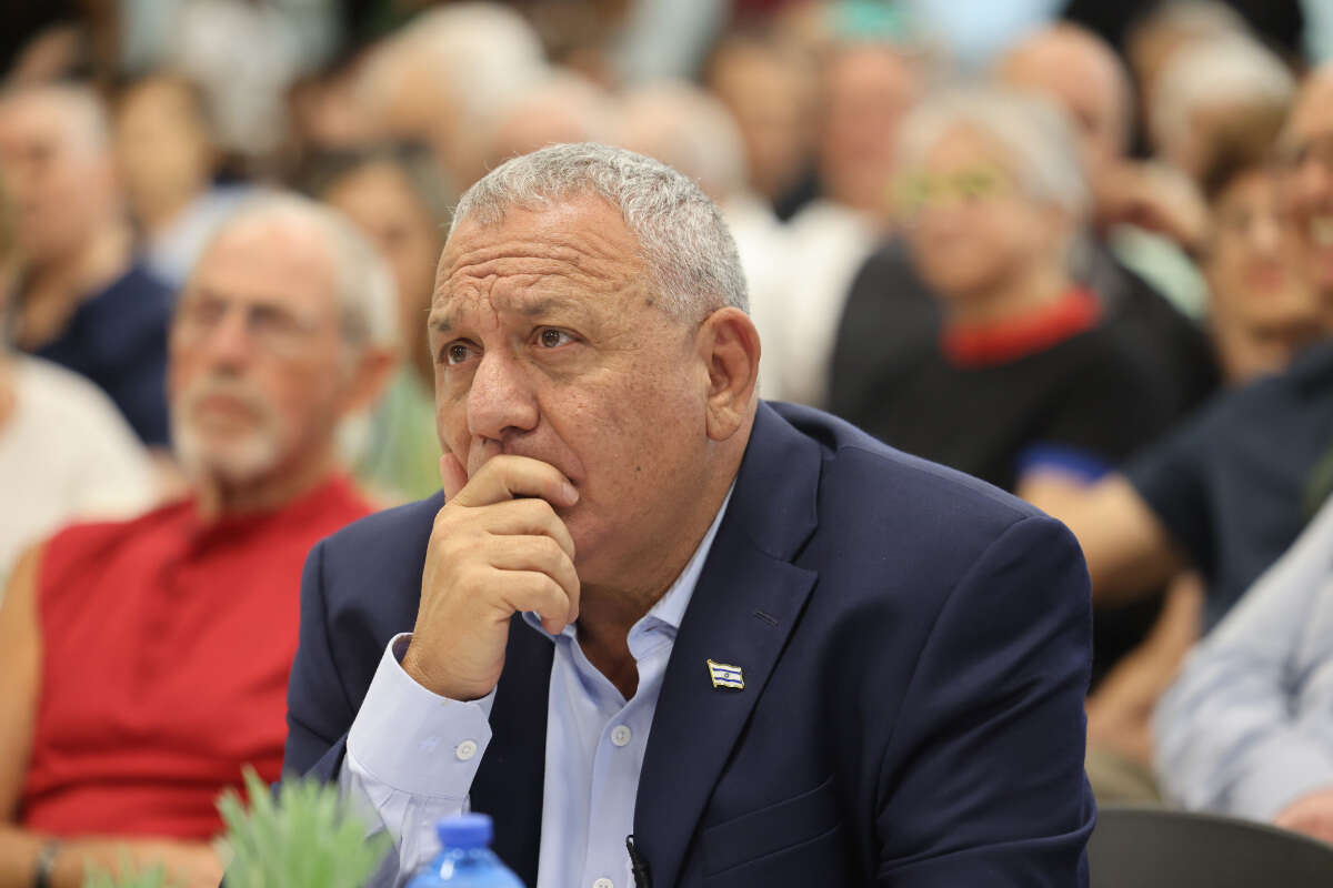 הקמפיין של בנט וליברמן נגדו מתחיל לעבוד. גדי איזנקוט , קוקו