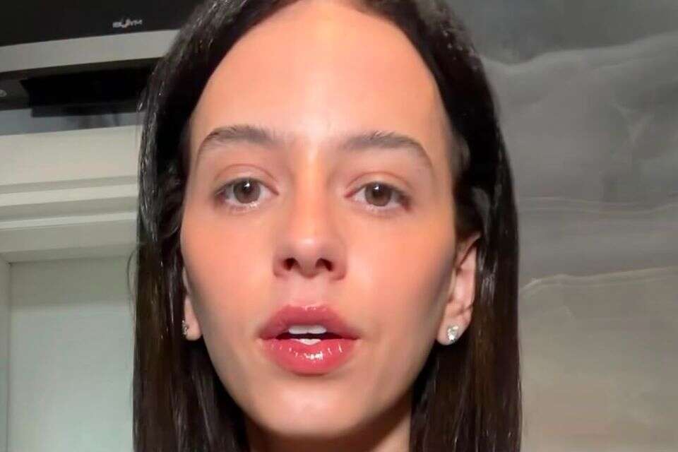 קורין גדעון חוטפת אש ומשיבה ,