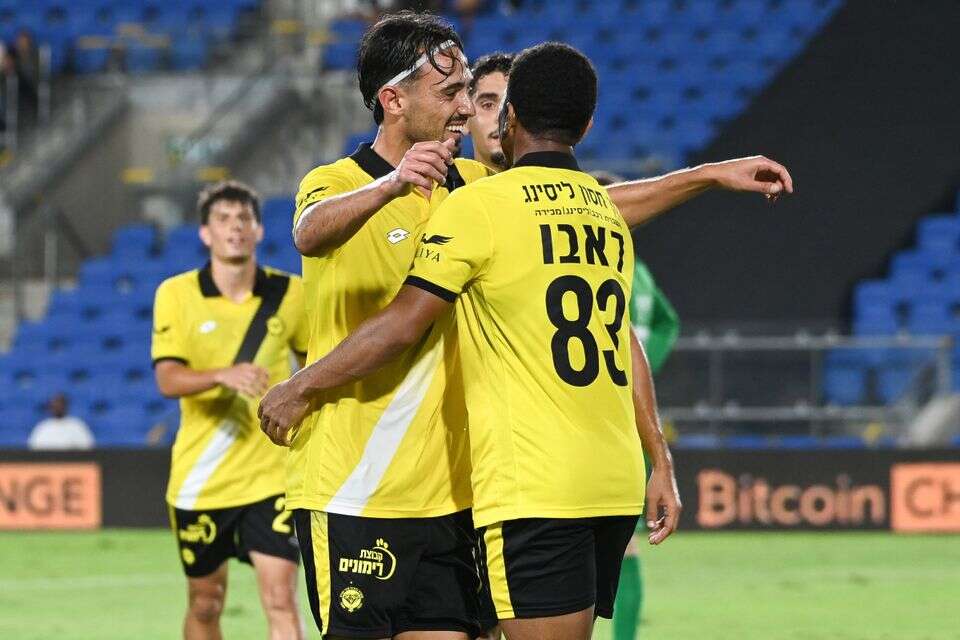 מתאוס דאבו ומאור לוי חוגגים , ברני ארדוב