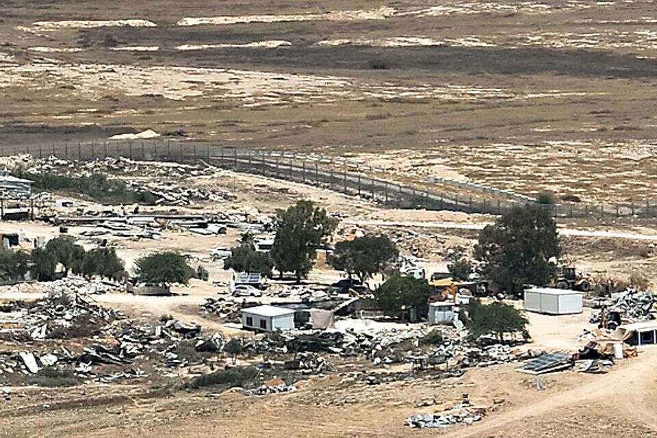 כפר בדואי לא מוכר סמוך לבסיס נבטים , עמותת רגבים