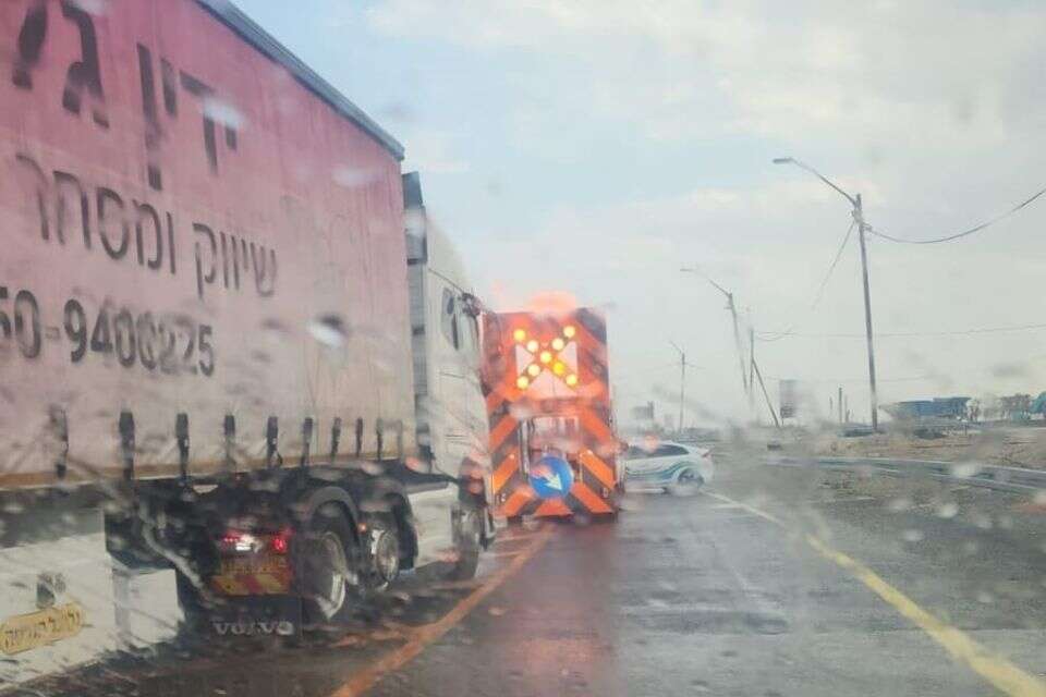 חסימות בכביש 90 בעקבות חשש משטפונות , 27א'