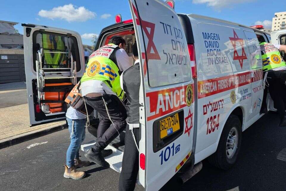 צוותי מד"א פועלים בזירה הקשה בבית שמש , דוברות מד"א