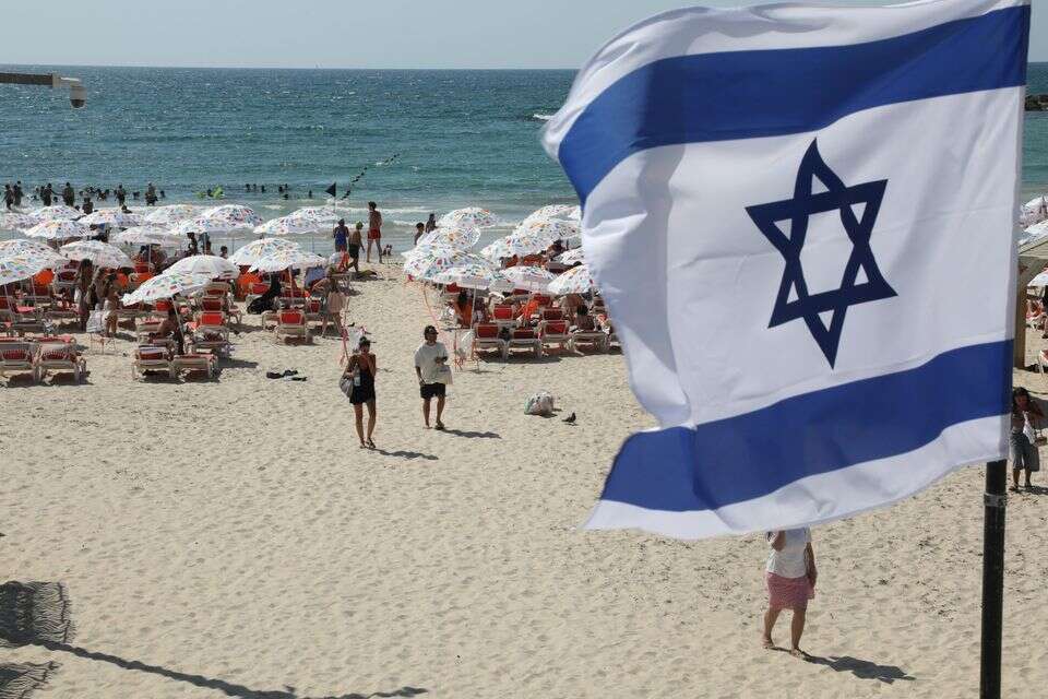 דגל ישראל מחוץ לבית? בכפר שמריהו זו סיבה להיגרר למשפט