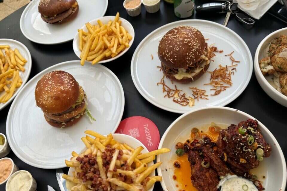 Twosome , מיקה לופו וייס