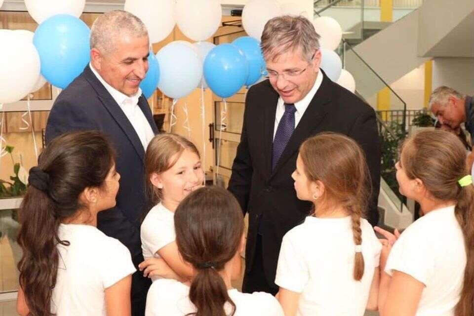 הישג למערכת החינוך העירונית בנהריה , מיקי אלקובי