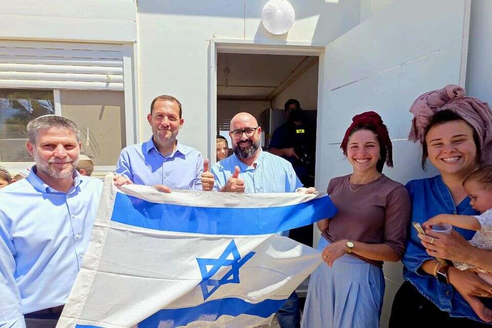 עלייה לקרקע של היישוב כדים , רועי חדי