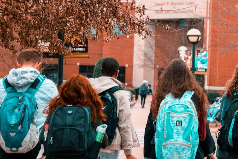 תלמידים חוזרים לבית הספר , pexels
