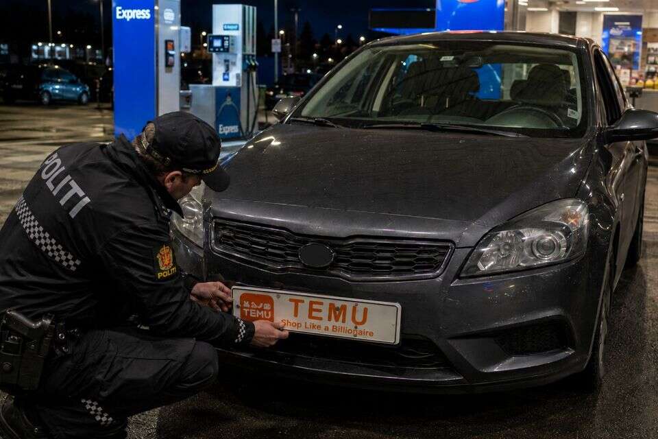 המשטרה עצרה נהג עם לוחיות רישוי מ-Temu: "בחיים לא נתקלתי בדבר כזה" , ChatGPT