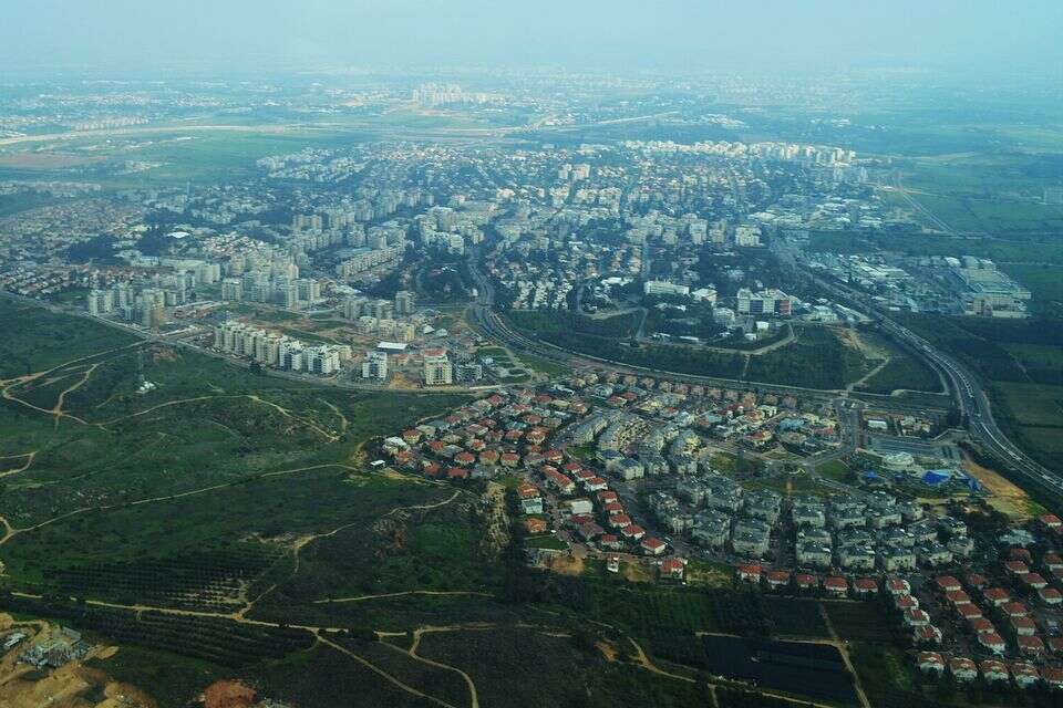 A view from above of Nes Ziona - the city that may soon look completely different: the "Founders' Complex" plan is expected to add thousands of housing units, commercial and employment space, public institutions and a future connection to the metro , Amos Meron