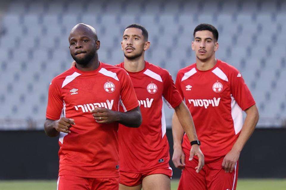 האימון המסכם של הפועל באר שבע. מאות אלפים יעמדו מאחורי הקבוצה , אלן שיבר, באקו