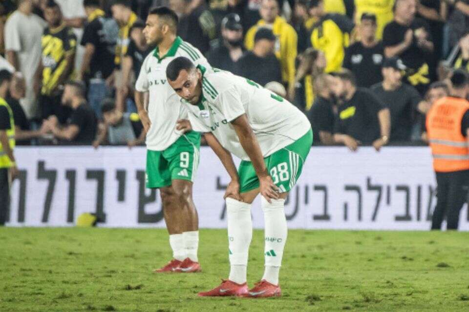 עומר דהן במדי מכבי חיפה , עודד קרני