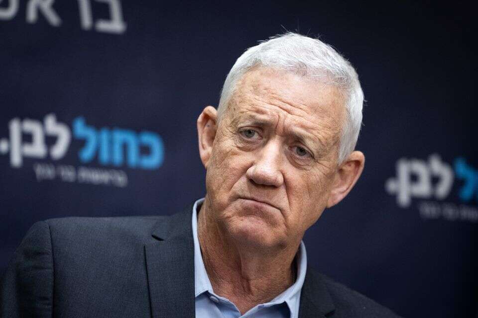 בני גנץ , אורן בן חקון